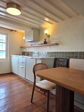 Dining - Historic Greek House with Sea View in Ayvalik (Balıkesir)