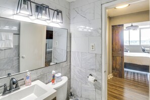 Bathroom - Downtown Atlanta High-Rise Condo (Atlanta)