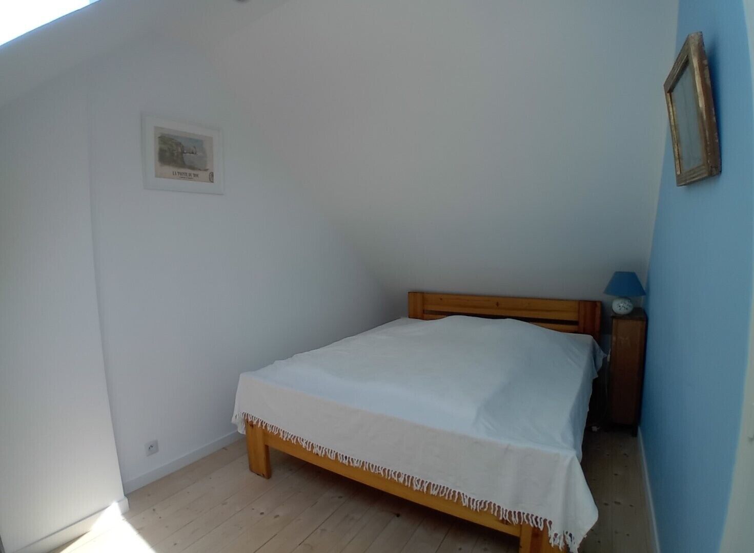Iron/ironing board, WiFi