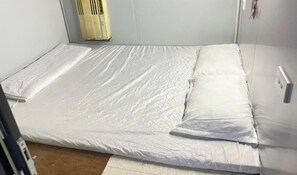 ベーシック キャビン | WiFi (無料)、ベッドシーツ
