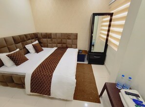 Kamar Deluks | Wi-Fi gratis dan seprai linen