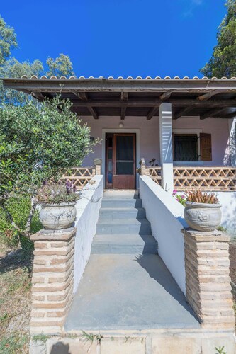 Zanteva-Solari cottage