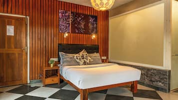 Deluxe Villa | Iron/ironing board, WiFi (free)