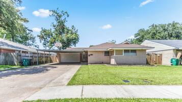 House, Patio | Property grounds