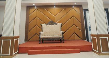 Pujari Park Hotel and Banquet Raipur
