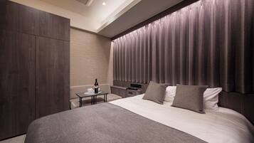 WEST Natural, Non Smoking | WiFi (free), bed sheets