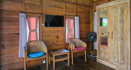 Sangeh Lodge