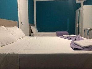 Room - Three-Bedroom Family Apartment 6 (Venezia)