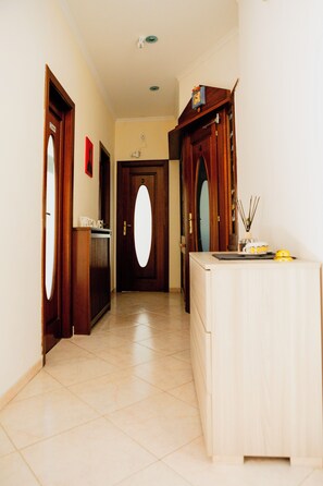 Interior - IN THE HISTORIC CENTER: A WONDERFUL APARTMENT EQUIPPED WITH ALL THE AMENITIES AND SERVICES (Napoli)