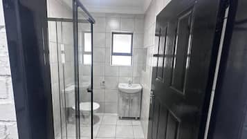 Double Room, Courtyard View | Bathroom