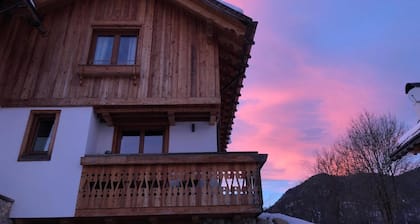 Chalet 'Golf 3 Confini' with Mountain Views, Private Terrace and Wi-Fi