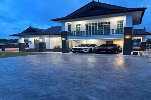 Exterior - MA Homestay: Comfortable Stay for Families & Groups (Marang)