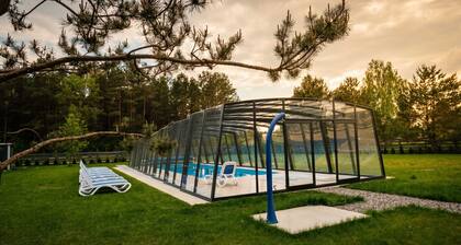 Mazuria Park – Pool, Jacuzzi & Sauna Included