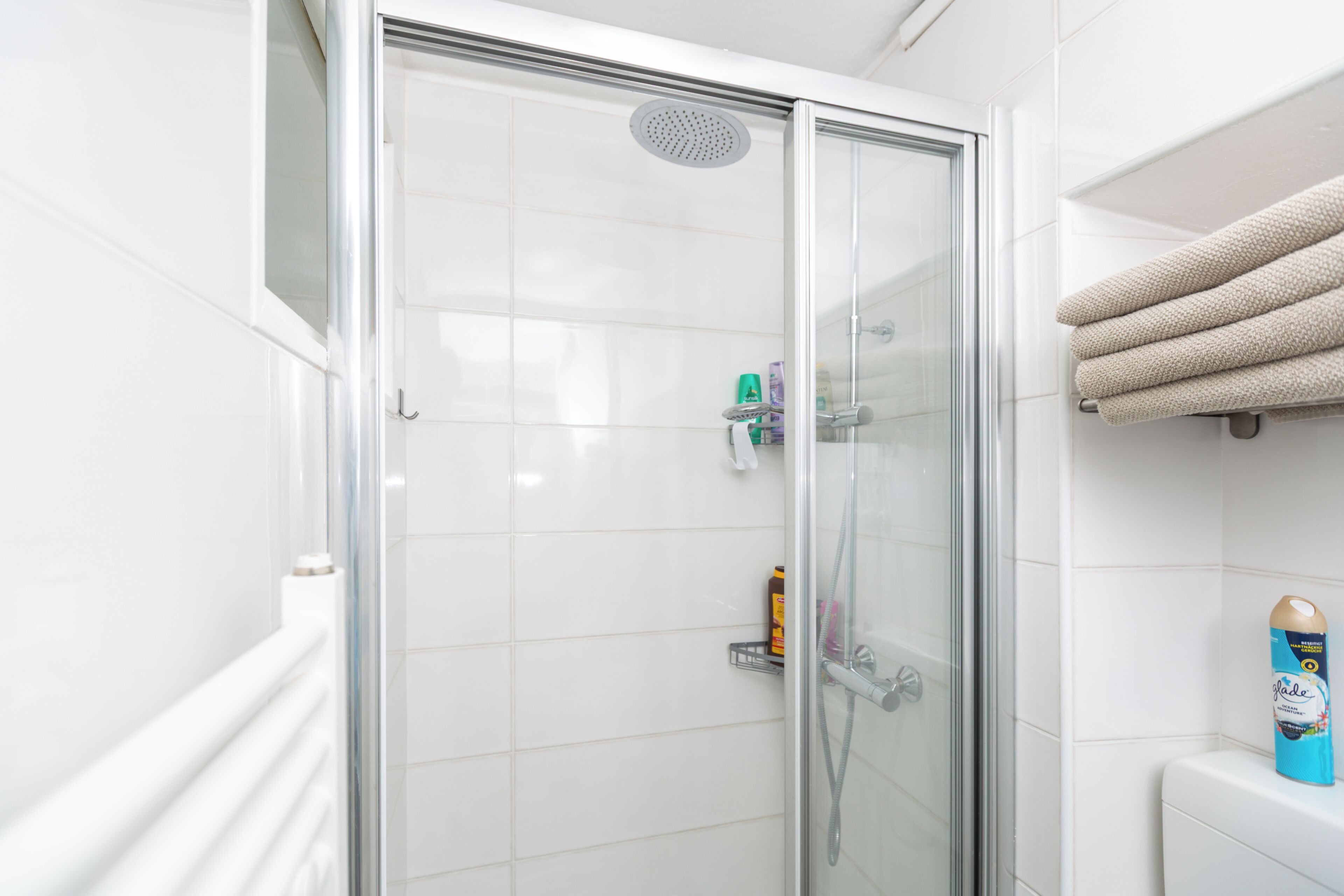 Apartamento, balcón, vistas a la colina | Baño