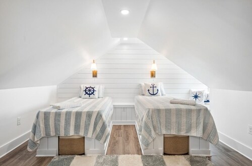 Hoopers Landing | Private Dock | Hot Tub