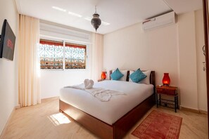Apartament, balcó, vistes a la ciutat | Wifi gratuïta 