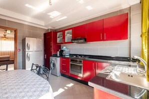Apartment, Balcony, City View | Private kitchen - Marrakech Centre Chambres avec Balcon (Marrakesh)
