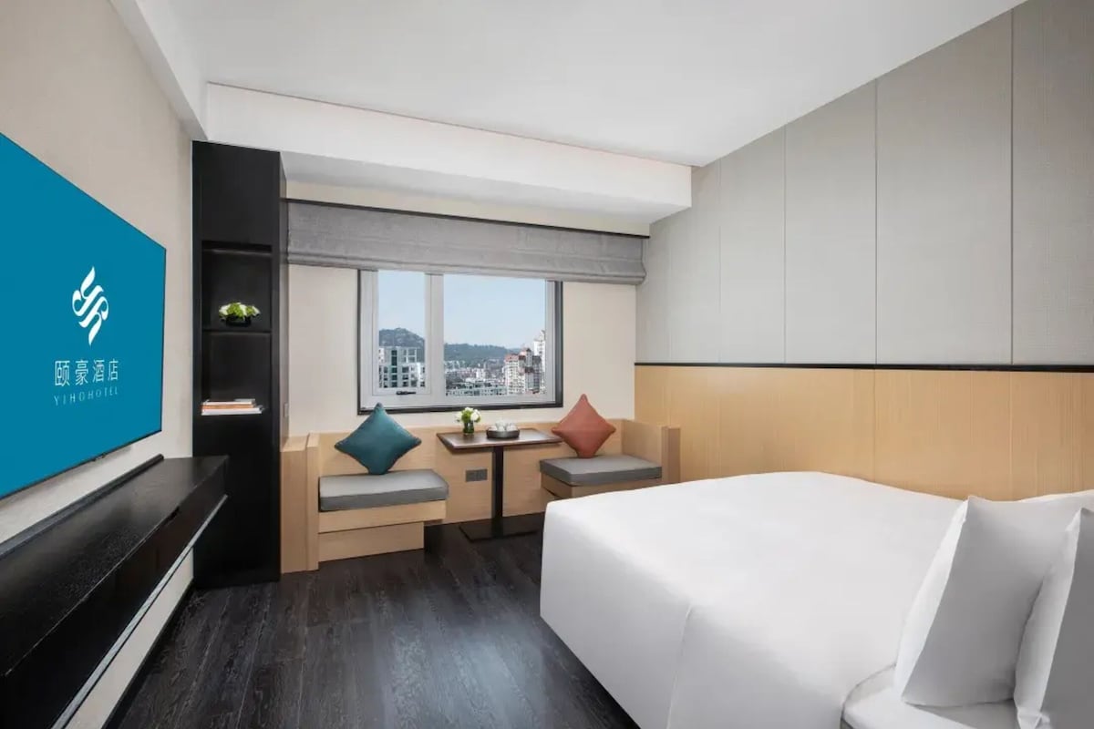 Kamar Single Deluks | Selimut bulu angsa, tirai kedap cahaya, dan kedap suara