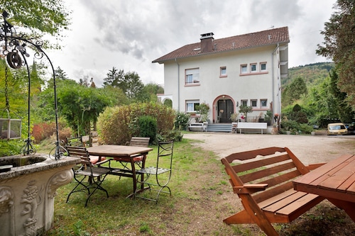 Guest Room "Chambre D – Sportive" with Mountain View, Shared Terrace, and Wi-Fi