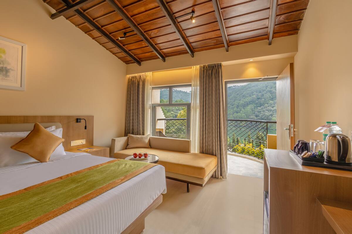 Lake view Room | Bügeleisen/Bügelbrett, kostenloses WLAN