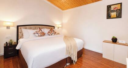 Holiday-IN Apartments ELIVAAS Signature