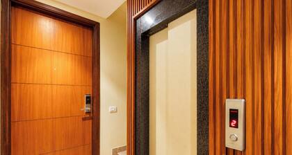 Holiday-IN Apartments ELIVAAS Signature