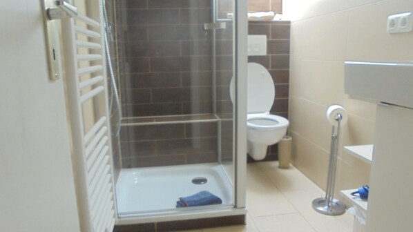 Bathroom - Vrbo Property (Heyen)