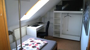 Room - Vrbo Property (Heyen)
