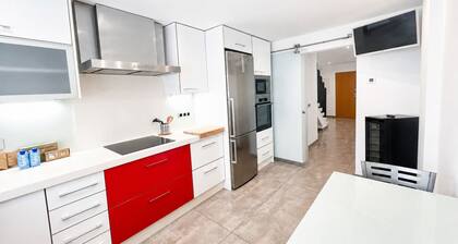 Spacious Family Home in Cancelada | Near Golf Courses and the Beach