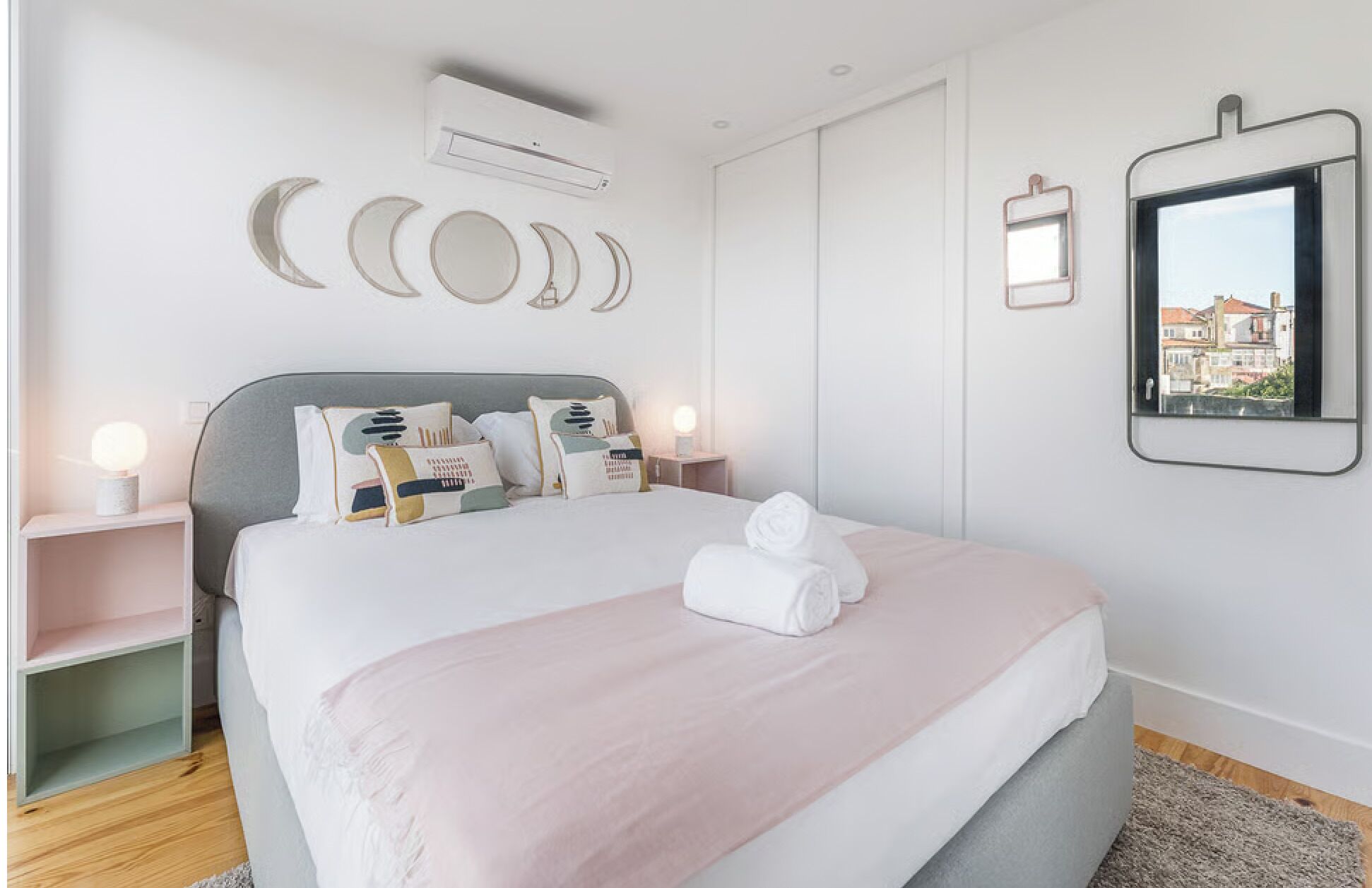 WiFi, bed sheets