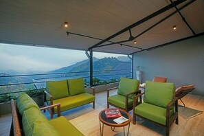 Terrace/patio - Newburgh Ella - The Tea Factory Resort (Ella)