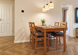 Dining - Vrbo Property (Kühlungsborn)