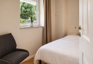 2 bedrooms, in-room safe, iron/ironing board, travel crib - A Farm by the Sea (Kühlungsborn)