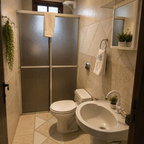 Bathroom - Vrbo Property (Palhoça)