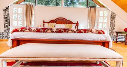 Chez Drocella Eglantine Lodge