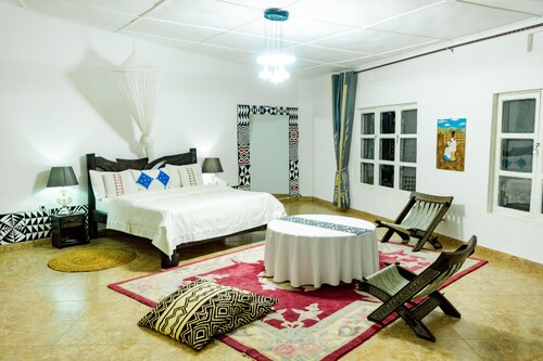 Chez Drocella Eglantine Lodge