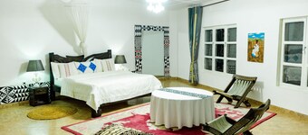 Chez Drocella Eglantine Lodge