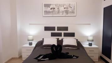 3 Schlafzimmer, Bügeleisen/Bügelbrett, WLAN, Bettwäsche