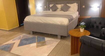 Cumberland Hotel