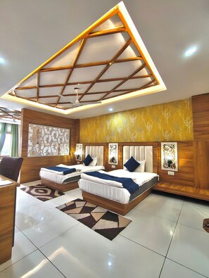 Desk, free WiFi - Blue Bella Boutique Hotel Haridwar (Haridwar)