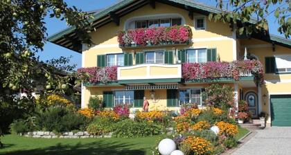 Holiday Apartment With 2 Bedrooms
