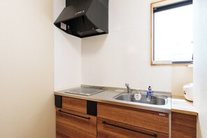 Private kitchen - Just a short walk from the Shinsaibashi Glico Sign (1 min), Dotonbori (30 seconds), Kuromon Market, Namba Station, Dotonbori, and Ume no Kaku (Osaka)
