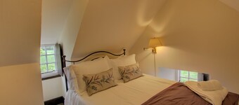 Historic 3‑bedroom, 3‑bathroom Highland castle near Portmahomack.