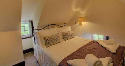 Historic 3‑bedroom, 3‑bathroom Highland castle near Portmahomack.