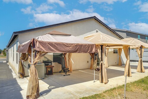 3 Mi to Sports Village! Family Gem w/ Fenced Yard