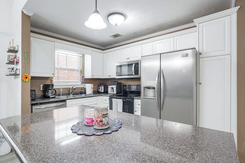 Patio & Fenced Yard! Grove Landing Townhome