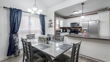 Apartment (3 Bedrooms) | Interior