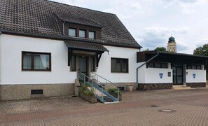 Exterior - Vrbo Property (Überherrn)