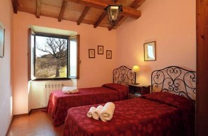 Room - Vrbo Property (Città della Pieve)