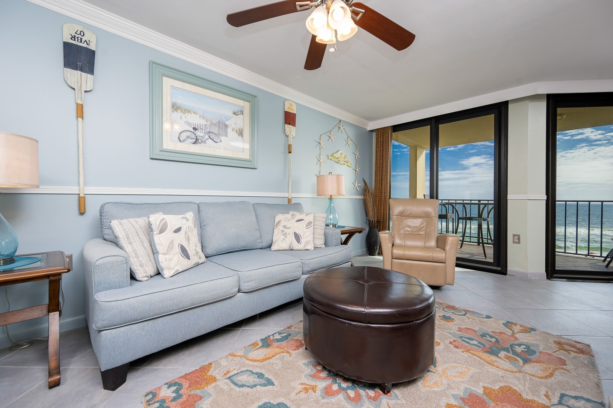 Condo, 1 Bedroom | Living area